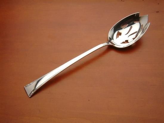 Picture of Pierced Tableserv.spn