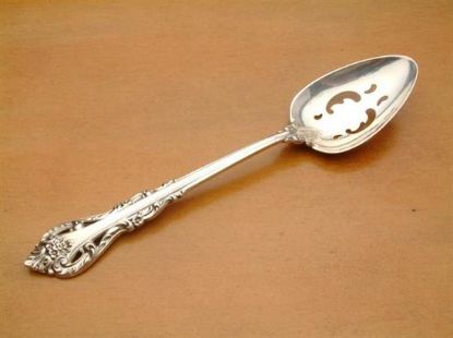 Picture of Pierced Tableserv.spn