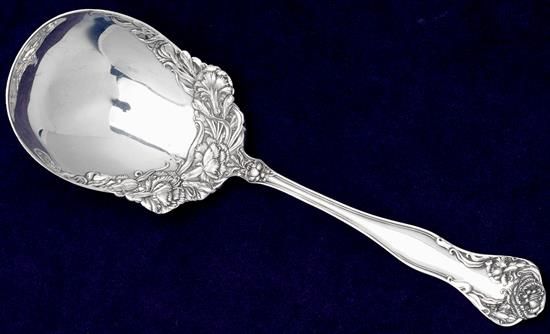 Picture of Berry Serving Spoon