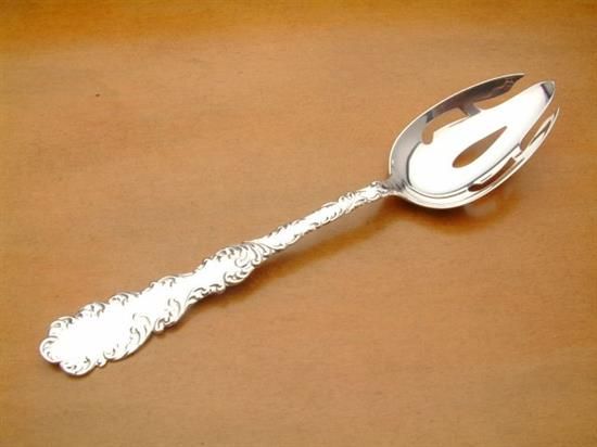 Picture of Pierced Tableserv.spn