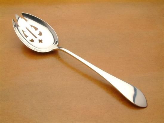 Picture of Pierced Tableserv.spn