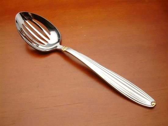 Picture of Pierced Tableserv.spn