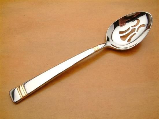 Picture of Pierced Tableserv.spn