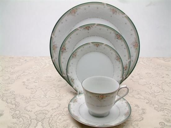 Picture of New 20pc. Service Of 4