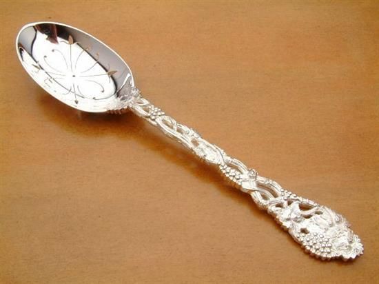 Picture of Pierced Tableserv.spn