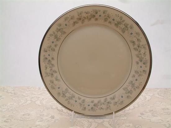 Picture of Dinner Plates