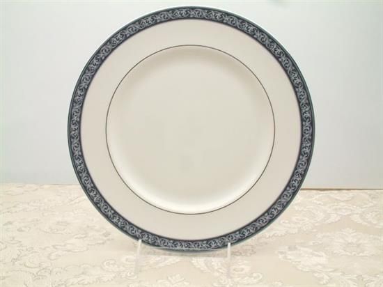 Picture of Dinner Plates