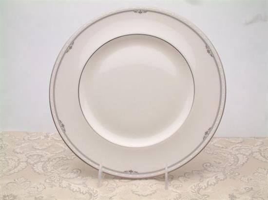 Picture of Dinner Plates