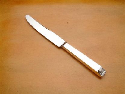 Picture of Place Knife Modern