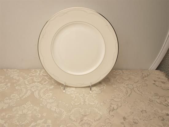 Picture of Dinner Plates