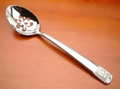 Picture of Pierced Tableserv.spn