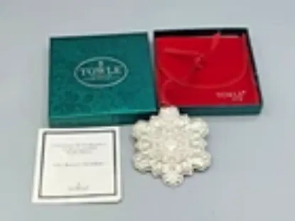 Picture of Towle 1995 Annual Celtic Ornament Sterling Silver 6th Edition, with box