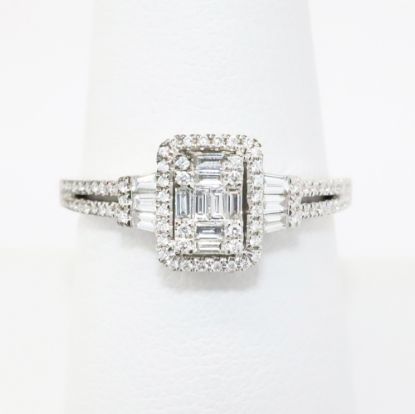 Picture of 18k White Gold Diamond Engagement Ring 