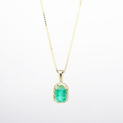 Picture of 14k Yellow Gold Emerald Necklace 