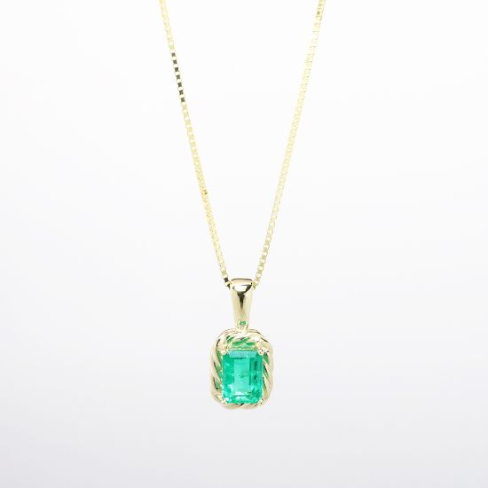 Picture of 14k Yellow Gold Emerald Necklace 