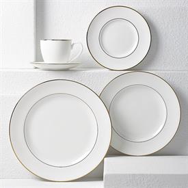Picture for category Continental Dining, Gold