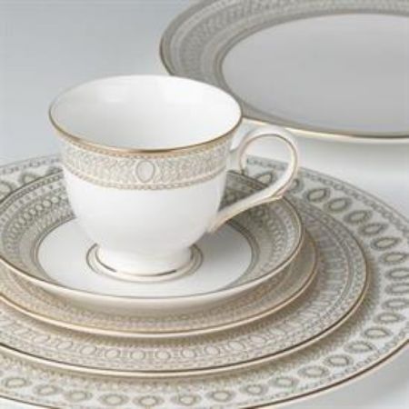 Picture for pattern Gilded Pearl by Marchesa