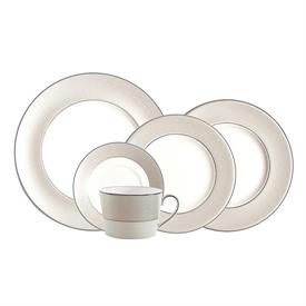 Picture for category Etoile Platinum by Monique Lhuillier