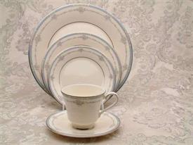 Picture for category Lisa, Gold Rim